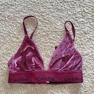 Velvet Calvin Klein bra (small)